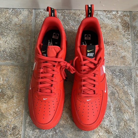 Nike Air Force Ones Low Utility Team Orange Size 11 NEW - Picture 5 of 16
